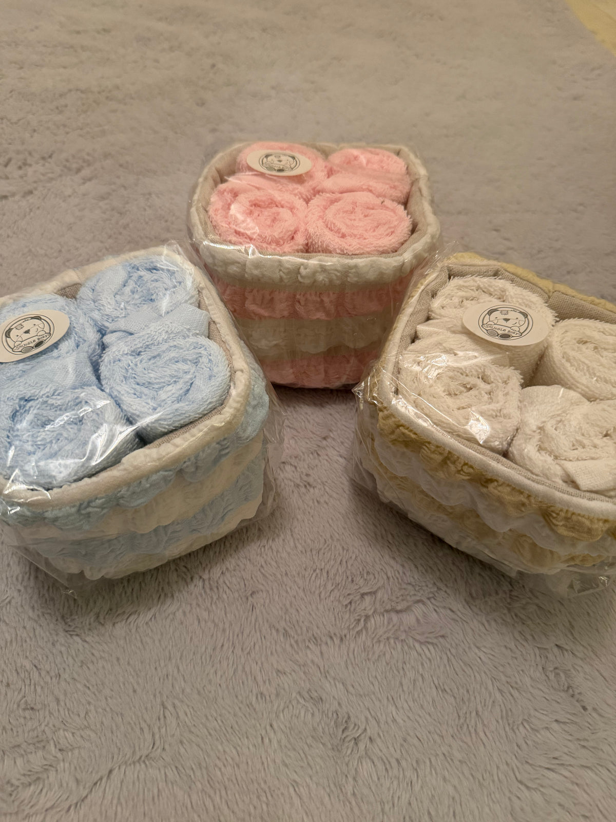 🧺 Baby Bath Wash Cloth Gift Basket – Pink, Blue & Cream