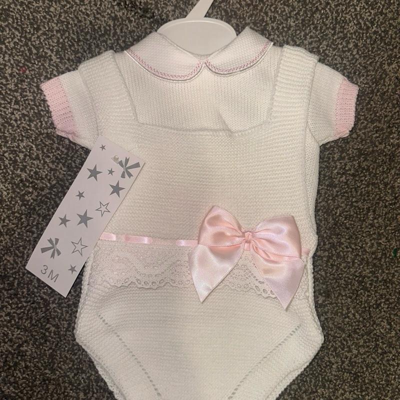 White And Pink Knitted 2 Peice Set - lace and bow detailing