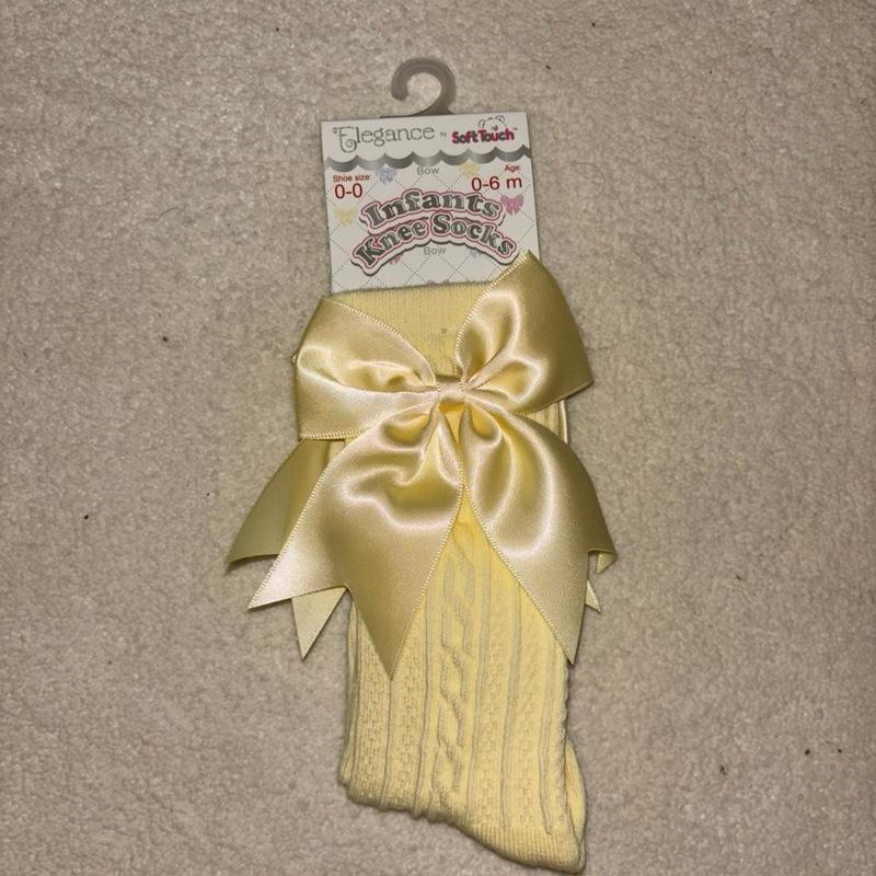 Children’s Knee High Ribbed Socks With Bows