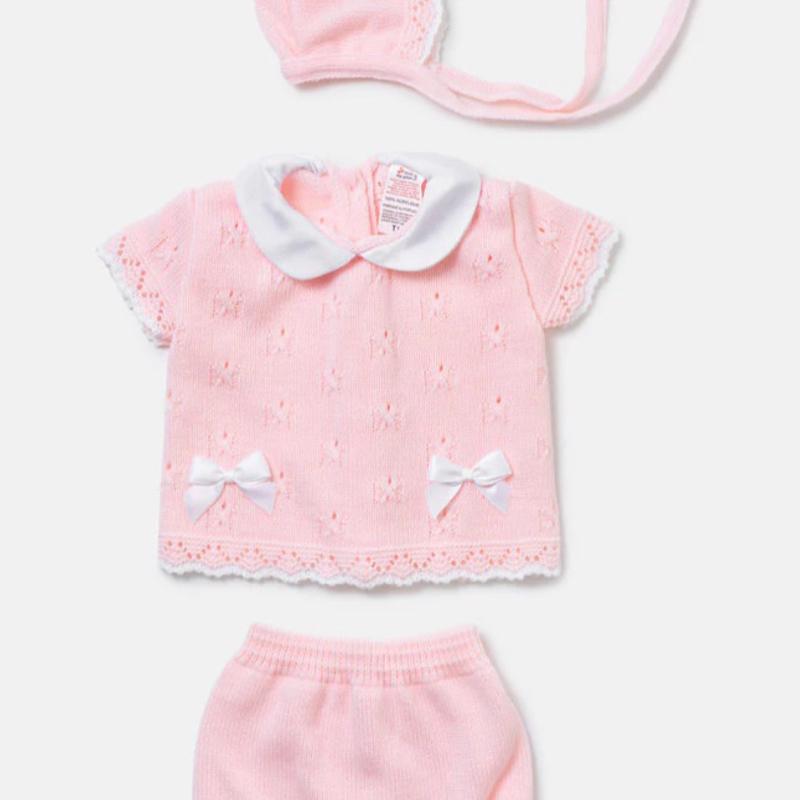 Fruit De Ma Passion 3 Piece Knitted Box Set for Babies Newborns Adorable Shorts Jumper & Hat in Cozy Knitted Fabric Ideal for Everyday Wear