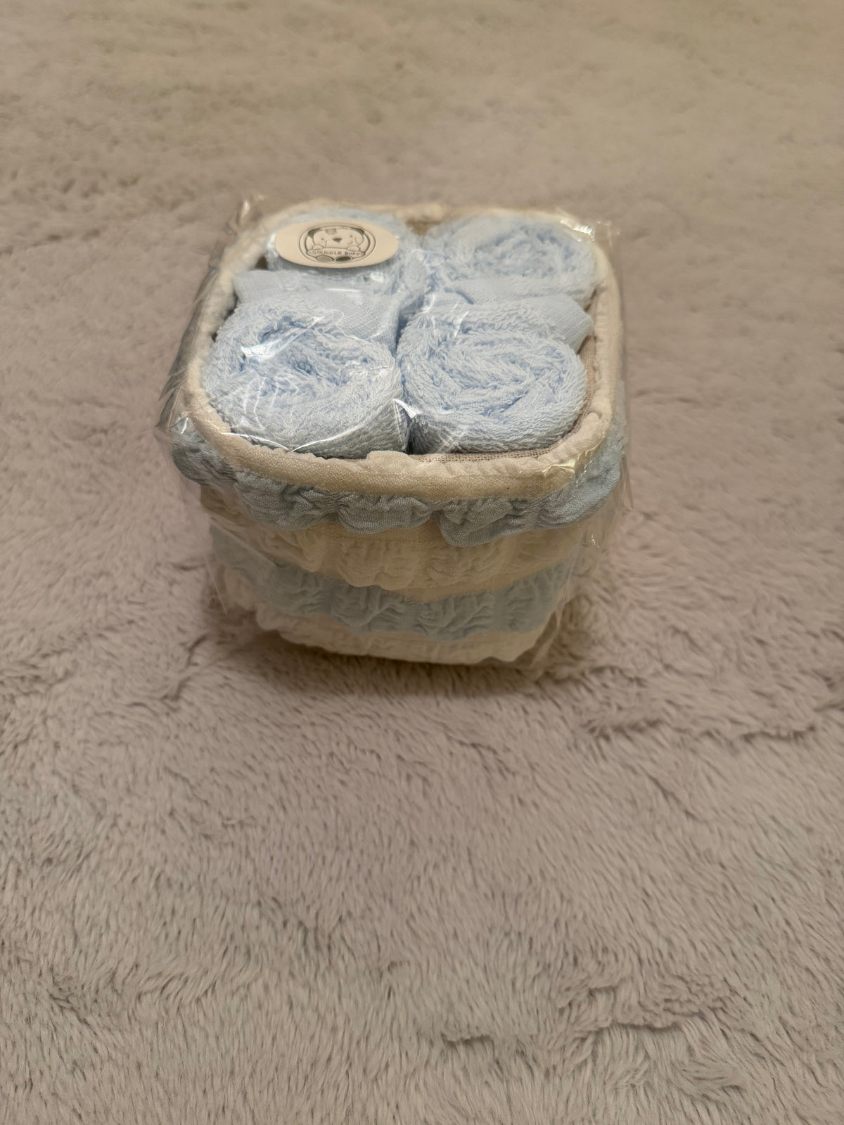 🧺 Baby Bath Wash Cloth Gift Basket – Pink, Blue & Cream